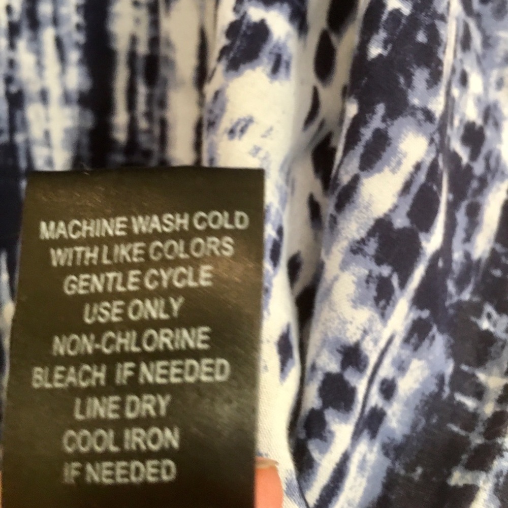 BLUE TIE-DYE CHALLIS TIE FRONT MIDI DOLMAN TOP - Picture 5 of 8
